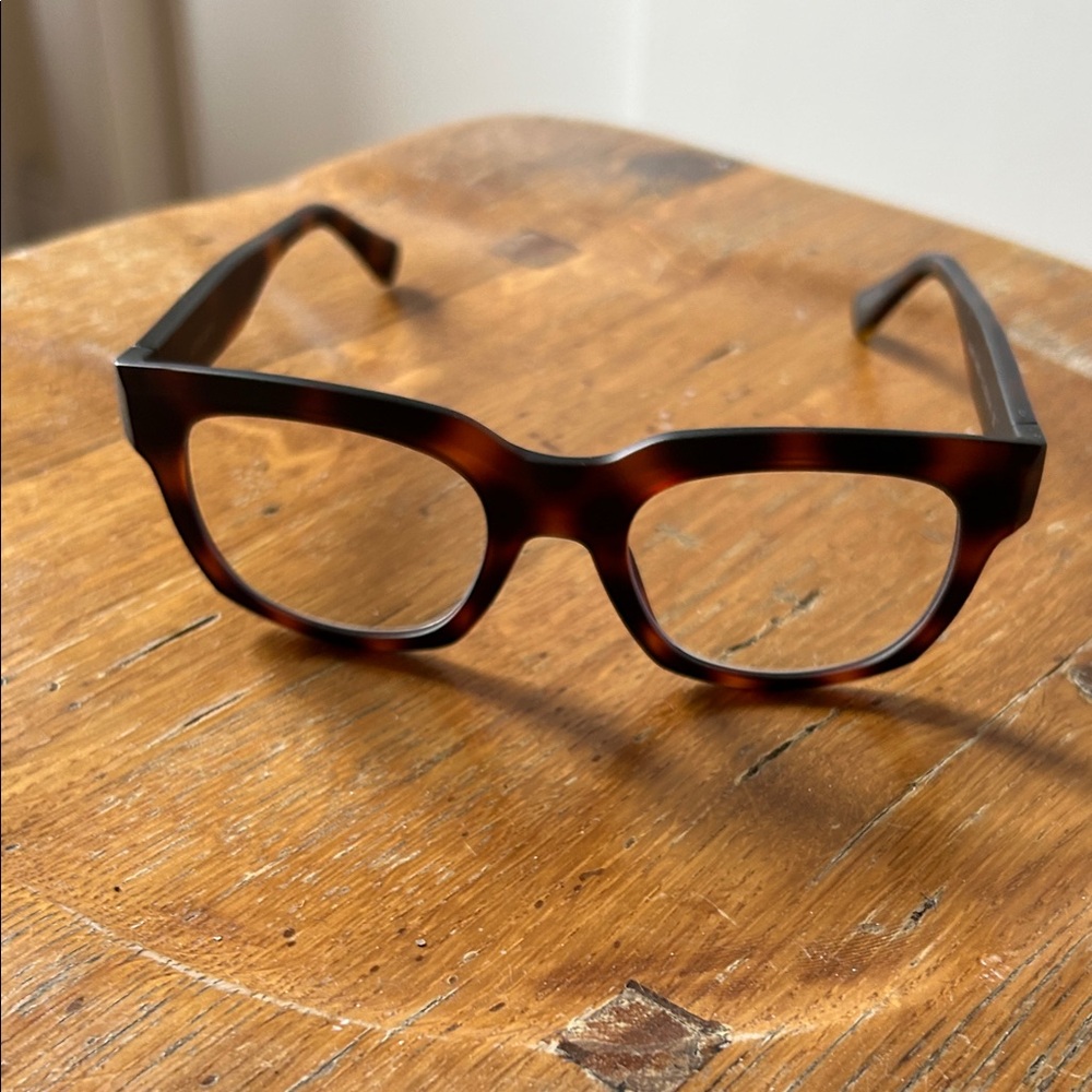 Tortoise Reading Glasses ( +1  prescription)